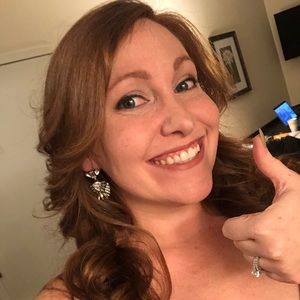 Meet your Posher, Alexandra